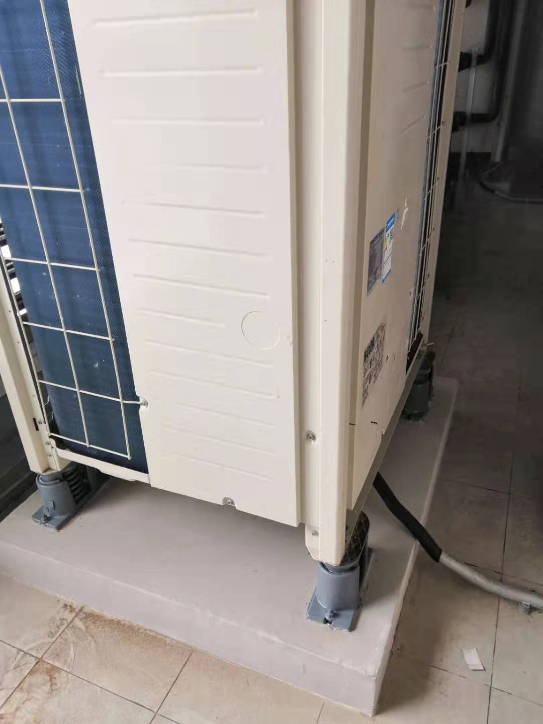 ���̰���